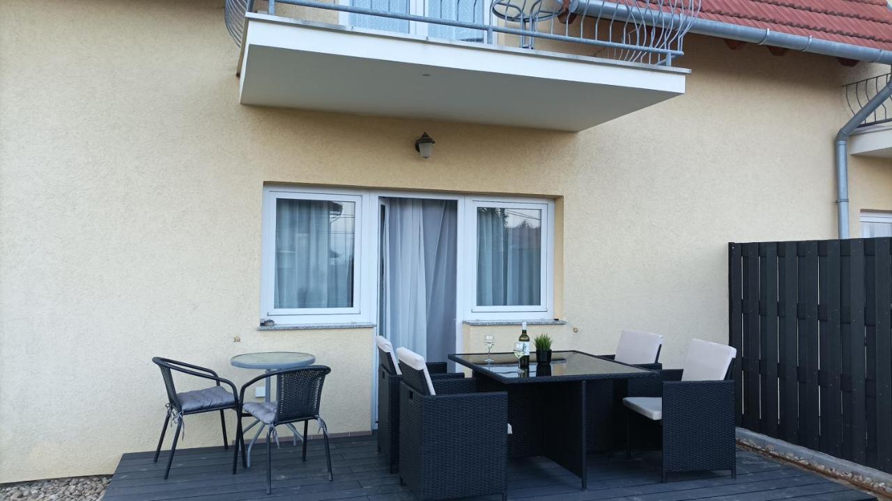 Bbbb Resort Apartman Zalakaros Bagian luar foto